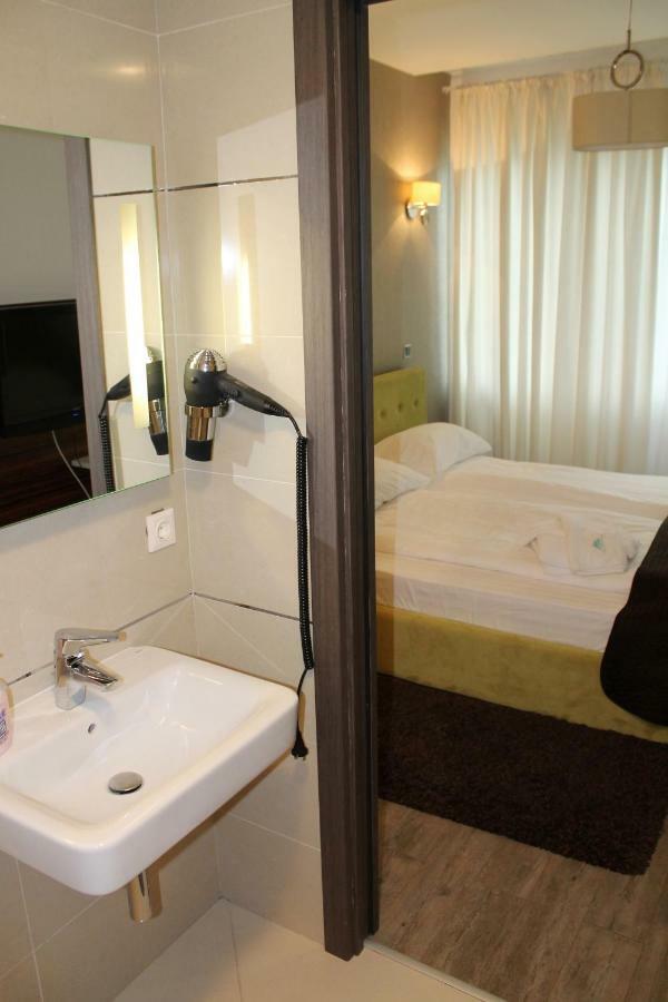 Silver Mountain Apartment A32 - 3 Rooms 3 Bathrooms Poiana Brasov Bagian luar foto